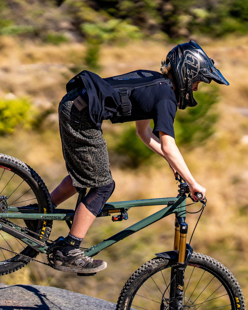 Unisex Jort | Night Fury