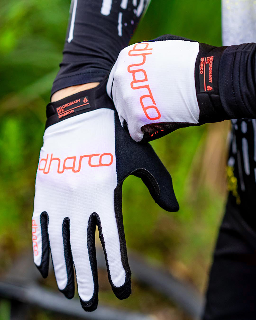 Womens Race Glove | White