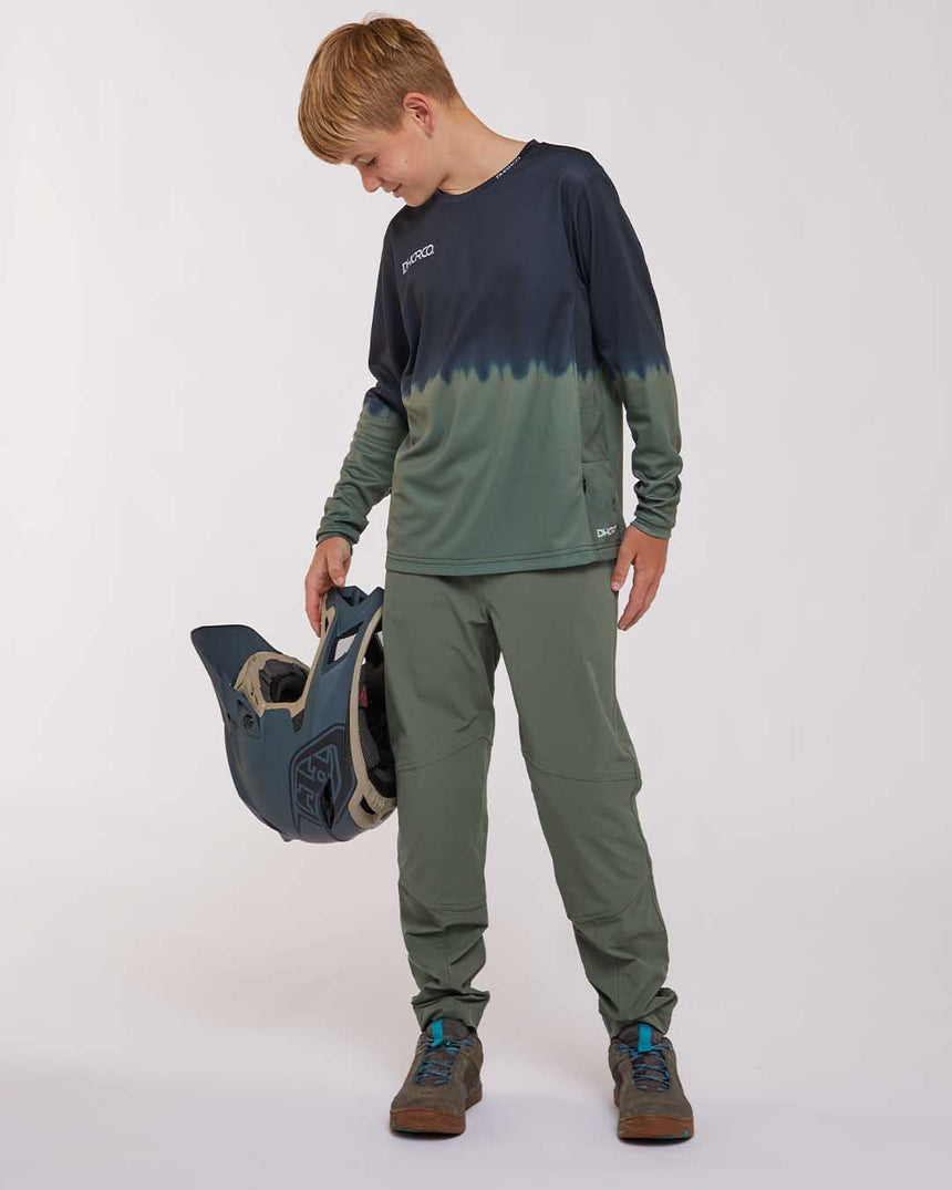 Youth Gravity Jersey | Fade to Black | Long Sleeves | YOUTH TOPS | DHaRCO | Image 4 of 6
