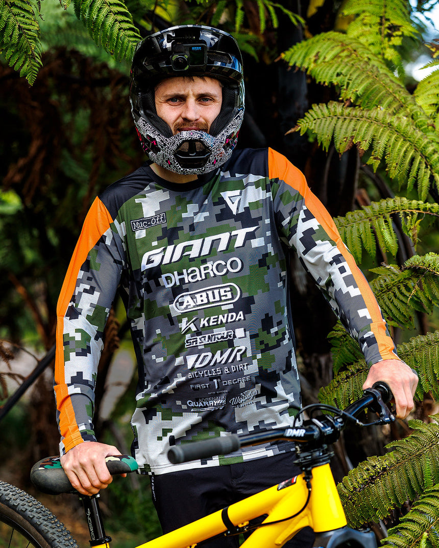 Maillot Race pour homme | Ice-T Camo Édition Signature | Manches longues | HAUTS POUR HOMMES | DHaRCO | Image 1 sur 8