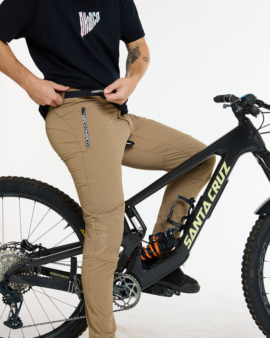 Mens Gravity Pants | Dust | Gravity Pants | MENS BOTTOMS | DHaRCO | Image 4 of 6