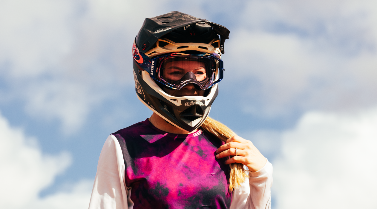 Dharco Rider Rachel Strait