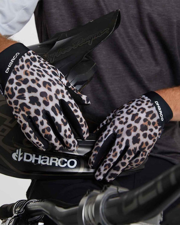 Leopard gloves deals