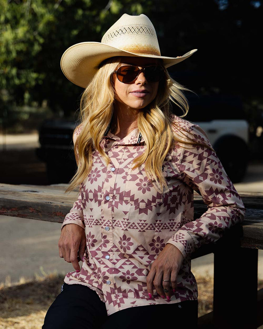 Womens Tech Long Sleeve Shirt | Rachel Strait Signature - Round Up