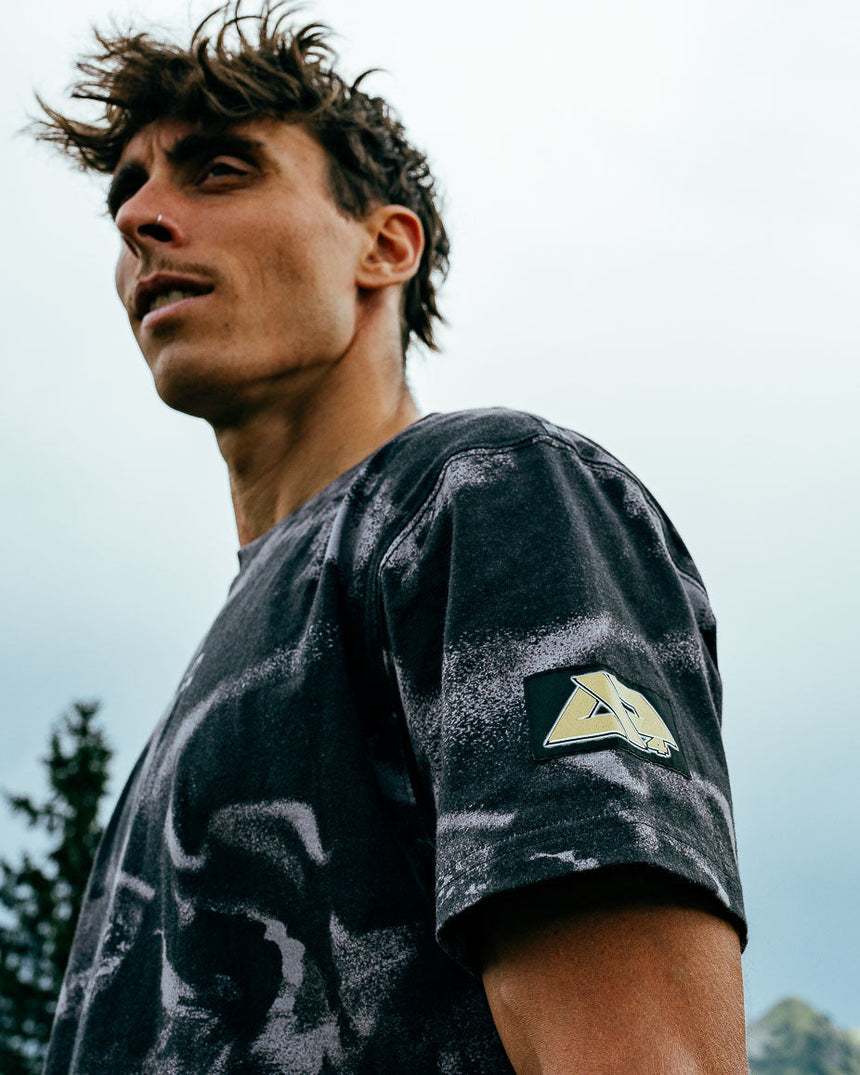 Tee en coton pour homme | Signature Amaury Pierron - AP4 | HOMME | HAUTS T-SHIRTS | COURTES MANCHES | T-SHIRT EN COTON | DHaRCO | VTT Image 3 sur 6