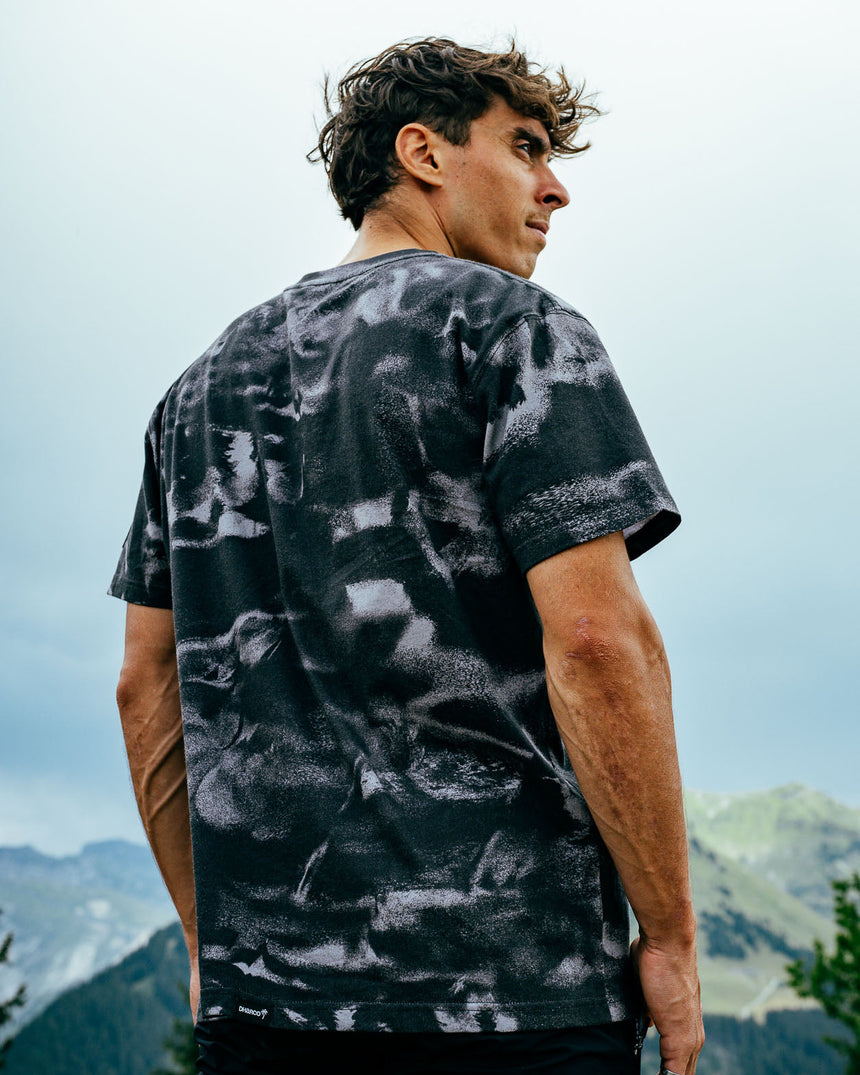Tee en coton pour homme | Signature Amaury Pierron - AP4 | HOMME | HAUTS T-SHIRTS | COURTES MANCHES | T-SHIRT EN COTON | DHaRCO | VTT Image 2 sur 6