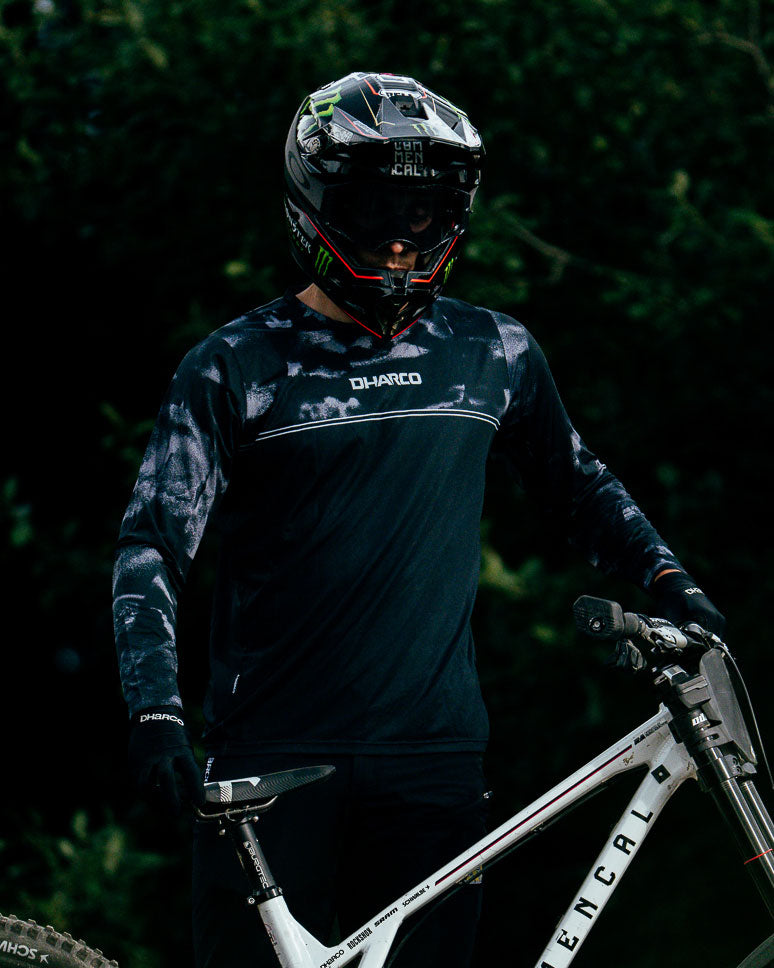Mountain Bike Clothing - Jerseys, Shorts, Pants, Accessories