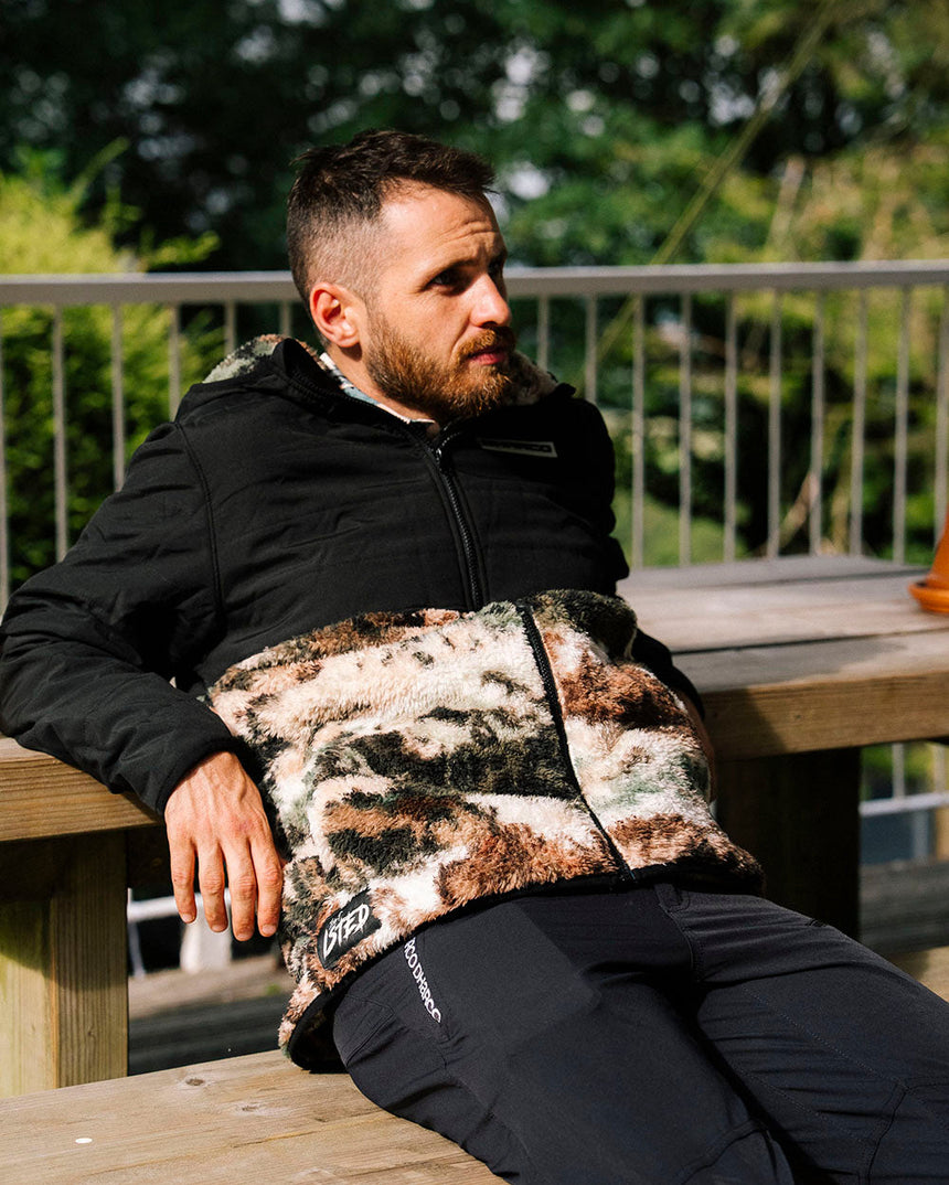 Sherpa pour hommes | Isted Signature - Brume du désert | HOMMES | HAUTS Sweats et Polaires | SHERPA | SHERPA | DHaRCO | VTT Image 8 sur 8