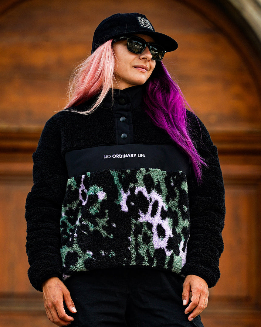 Sherpa pour femme | Isa Signature - Violet Leopard | FEMMES HAUTS Sweats et Polaires | SHERPA | SHERPA | DHaRCO | VTT Image 3 sur 8