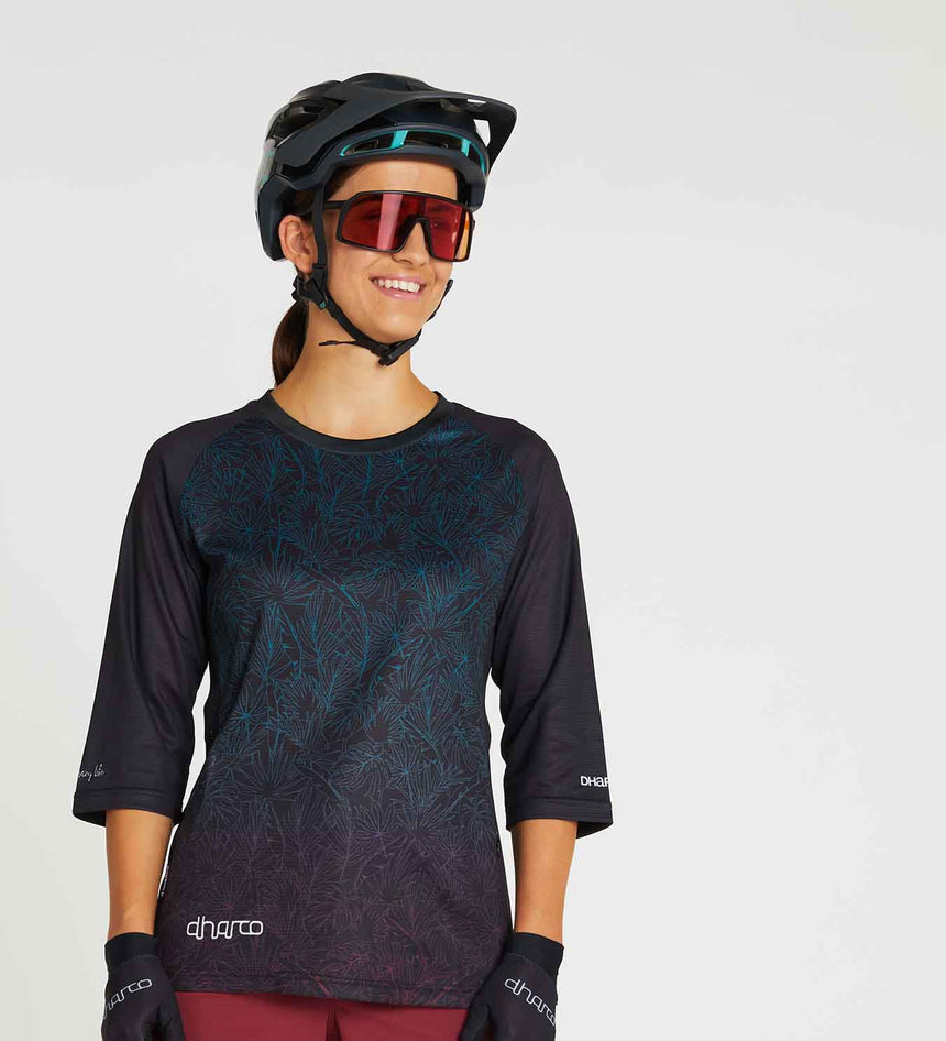 Womens 3/4 Sleeve Jersey | Tropical Fade | 3/4 Sleeves | WOMENS TOPS | DHaRCO | Image 2 of 2